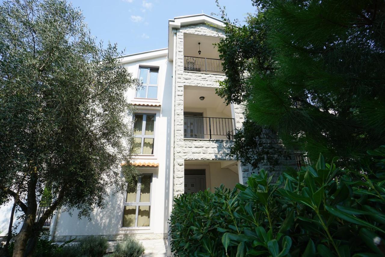 Apartments Castello Risano Exterior photo